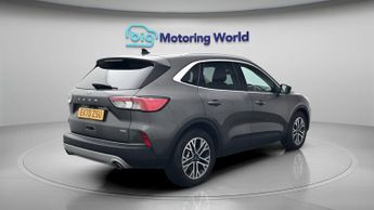 Ford Kuga TITANIUM FIRST EDITION
