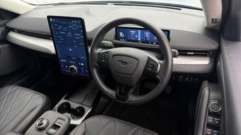 Ford Mustang Mach-E BASE