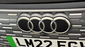 Audi Q4 e-tron S LINE