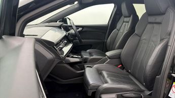Audi Q4 e-tron S LINE