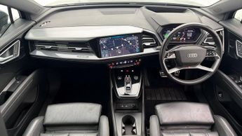 Audi Q4 e-tron S LINE