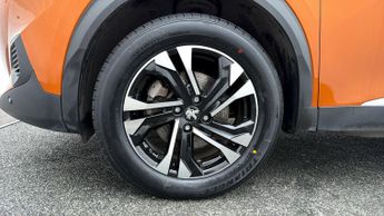 Peugeot E-2008 GT