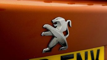 Peugeot E-2008 GT