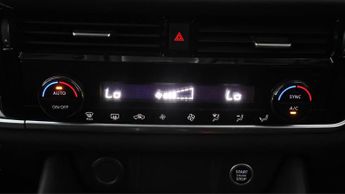 Nissan Qashqai DIG-T N-CONNECTA DCT