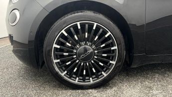 Fiat 500e LA PRIMA