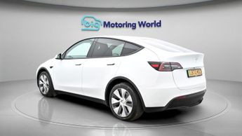 Tesla Model Y LONG RANGE AWD