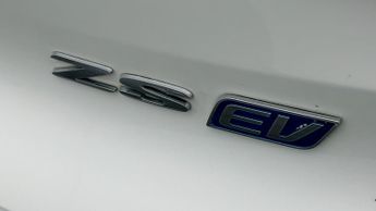 MG MG ZS TROPHY CONNECT