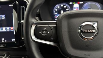 Volvo XC40 RECHARGE T5 R-DESIGN