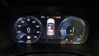 Volvo XC40 RECHARGE T5 R-DESIGN