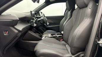 Peugeot E-2008 GT