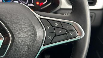 Renault Captur TECHNO E-TECH