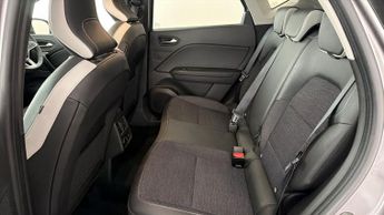 Renault Captur TECHNO E-TECH