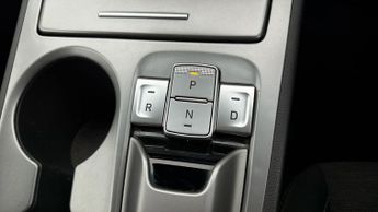Hyundai KONA PREMIUM