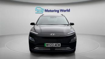 Hyundai KONA PREMIUM