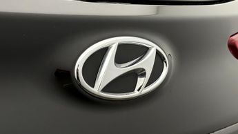 Hyundai KONA PREMIUM