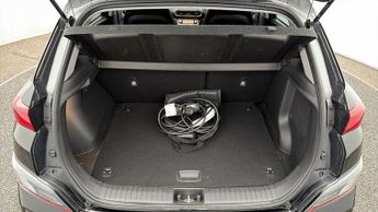 Hyundai KONA PREMIUM
