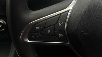 Renault Captur TECHNO E-TECH
