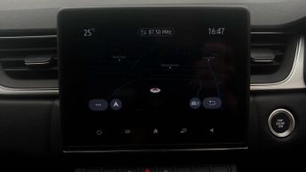 Renault Captur TECHNO E-TECH
