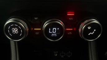 Renault Captur TECHNO E-TECH