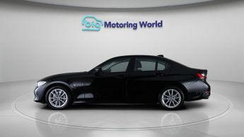BMW 3 Series 330E SE PRO