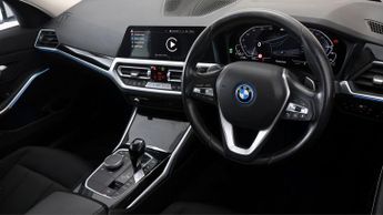 BMW 3 Series 330E SE PRO