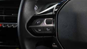 Peugeot E-2008 ALLURE PREMIUM PLUS