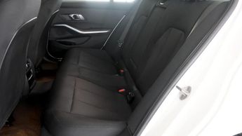 BMW 3 Series 330E SE PRO