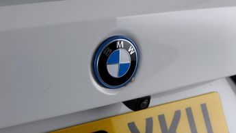 BMW 3 Series 330E SE PRO