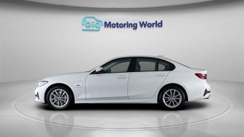 BMW 3 Series 330E SE PRO