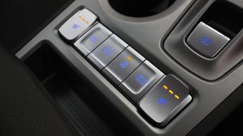 Hyundai KONA PREMIUM