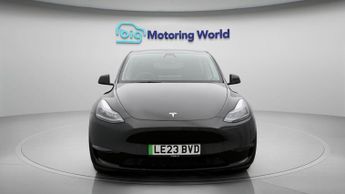 Tesla Model Y LONG RANGE AWD