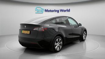 Tesla Model Y LONG RANGE AWD
