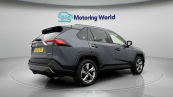 Toyota RAV4 VVT-I DESIGN