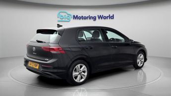 Volkswagen Golf LIFE ETSI DSG