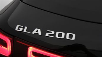 Mercedes-Benz GLA GLA 200 AMG LINE