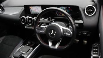 Mercedes-Benz GLA GLA 200 AMG LINE
