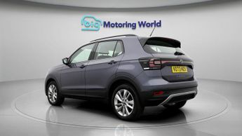 Volkswagen T-Cross SE TSI DSG
