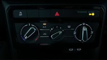 Volkswagen T-Cross SE TSI DSG