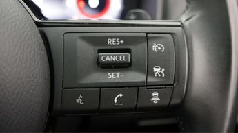 Nissan Qashqai DIG-T N-CONNECTA DCT