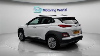 Hyundai KONA PREMIUM SE