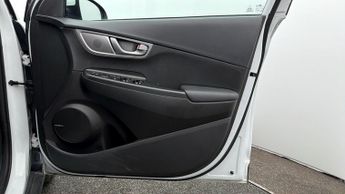 Hyundai KONA PREMIUM SE