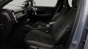 Volvo XC40 RECHARGE CORE