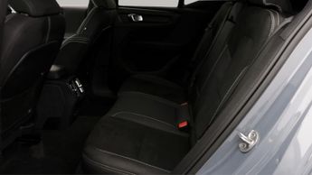Volvo XC40 RECHARGE CORE