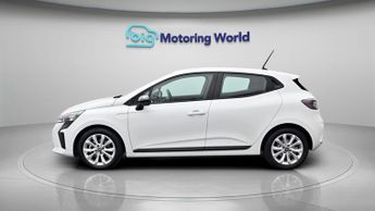 Renault Clio EVOLUTION E-TECH