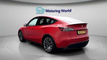 Tesla Model Y PERFORMANCE AWD