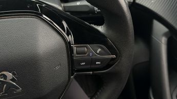 Peugeot E-2008 ALLURE PREMIUM PLUS