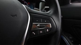 BMW 3 Series 330E SE PRO