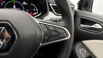 Renault Clio TECHNO E-TECH