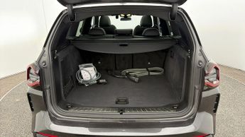 BMW iX3 M SPORT