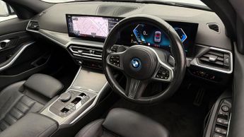 BMW 3 Series 330E M SPORT